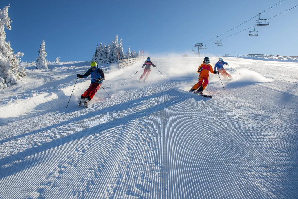 Ski rental | Stuhleck
